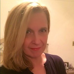 Meet your Posher, Carolyn